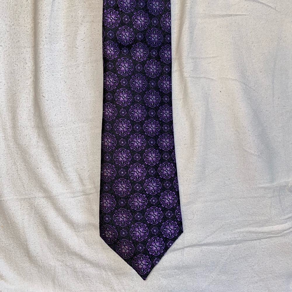 Astor and black tie